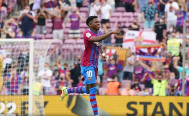 开云官网-法蒂还没续约 "你以为他哥哥去英国是为学英语？"